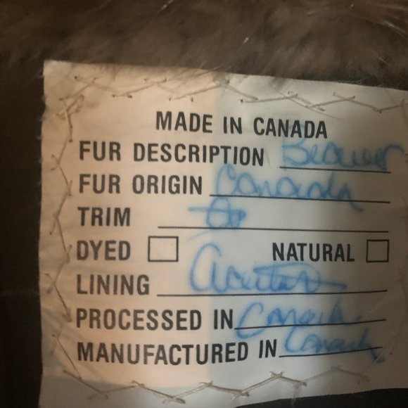 Beaver Fur Coat - Made in Canada - Picture 2 of 5